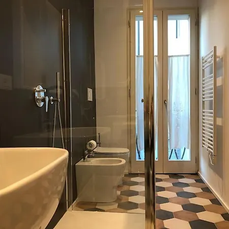 Ippolito - Free Wifi & Air Conditioning *