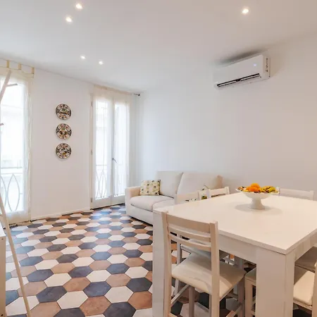 Ippolito - Free Wifi & Air Conditioning *