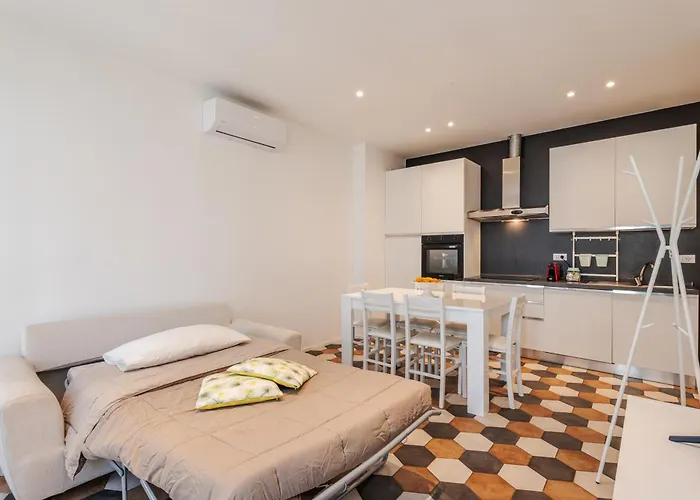 Ippolito - Free Wifi & Air Conditioning *